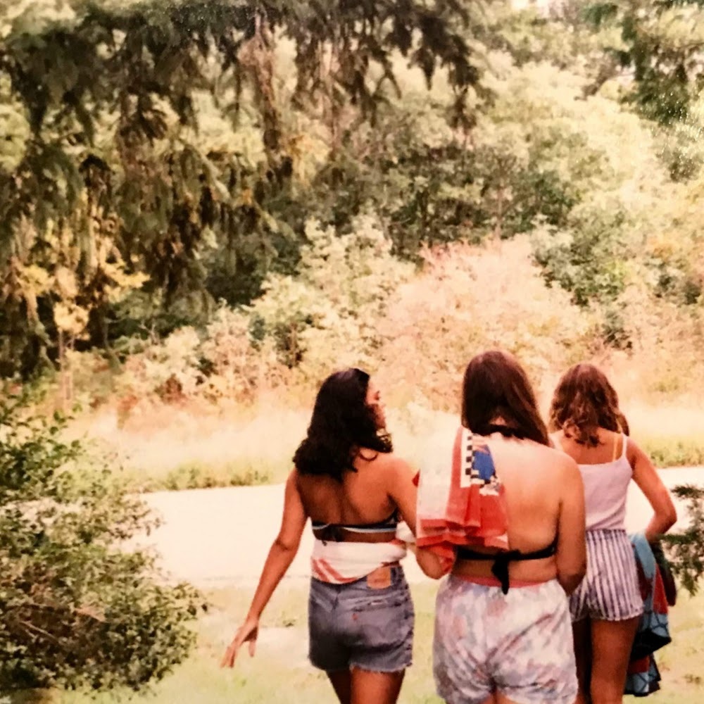 Meet your Posher, Leila